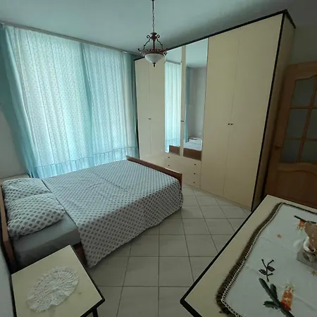 Golem Lis Apartment Golem (Tirana)