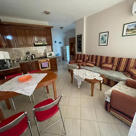 Golem Lis Apartment Golem (Tirana)